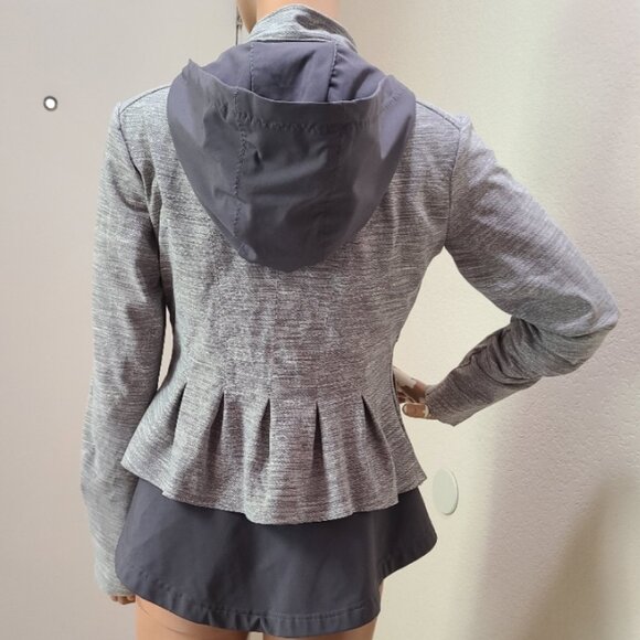 LULULEMON BUST A MOVE JACKET PEPLUM REMOVABLE HOOD DOUBLE ZIPPER STRETCH sz S - Picture 5 of 12
